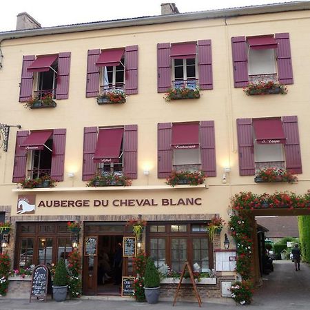 Auberge Du Cheval Blanc 아발론 외부 사진